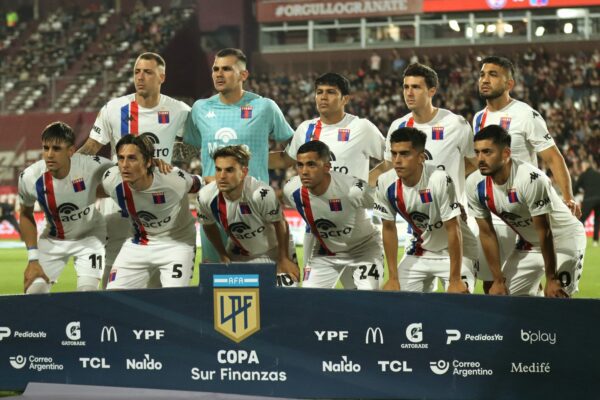TIGRE VOLVIÓ A PERDER Y SE HUNDE.