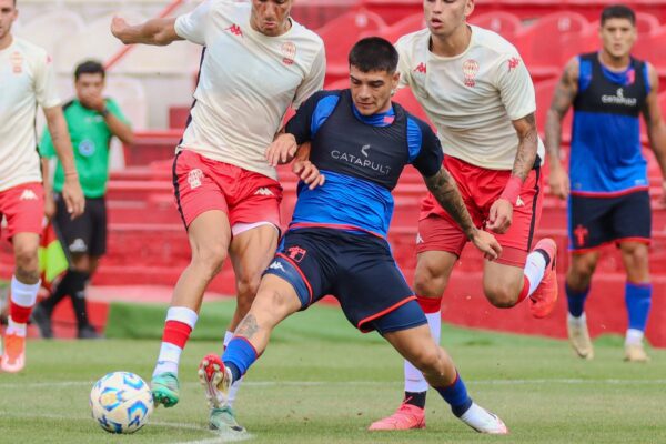 AMISTOSOS VS HURACÁN.
