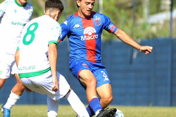 LA RESERVA EMPATÓ VS BANFIELD.