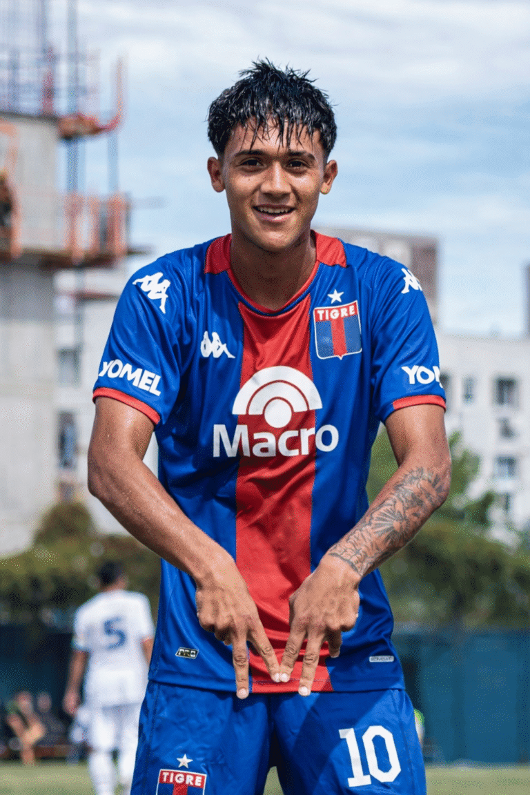 ARRANCARON LAS JUVENILES.