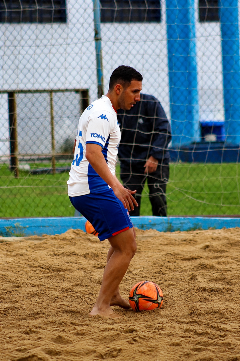LIDERA LA TABLA